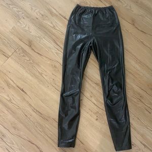 Aritzia Wilfred Daria Leather Pants